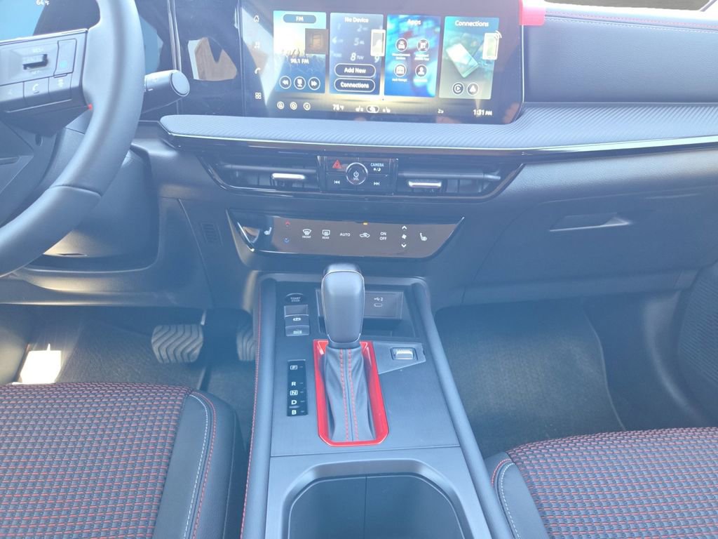 New 2026 Nissan Kicks SR w/ Cold Weather Package image 3