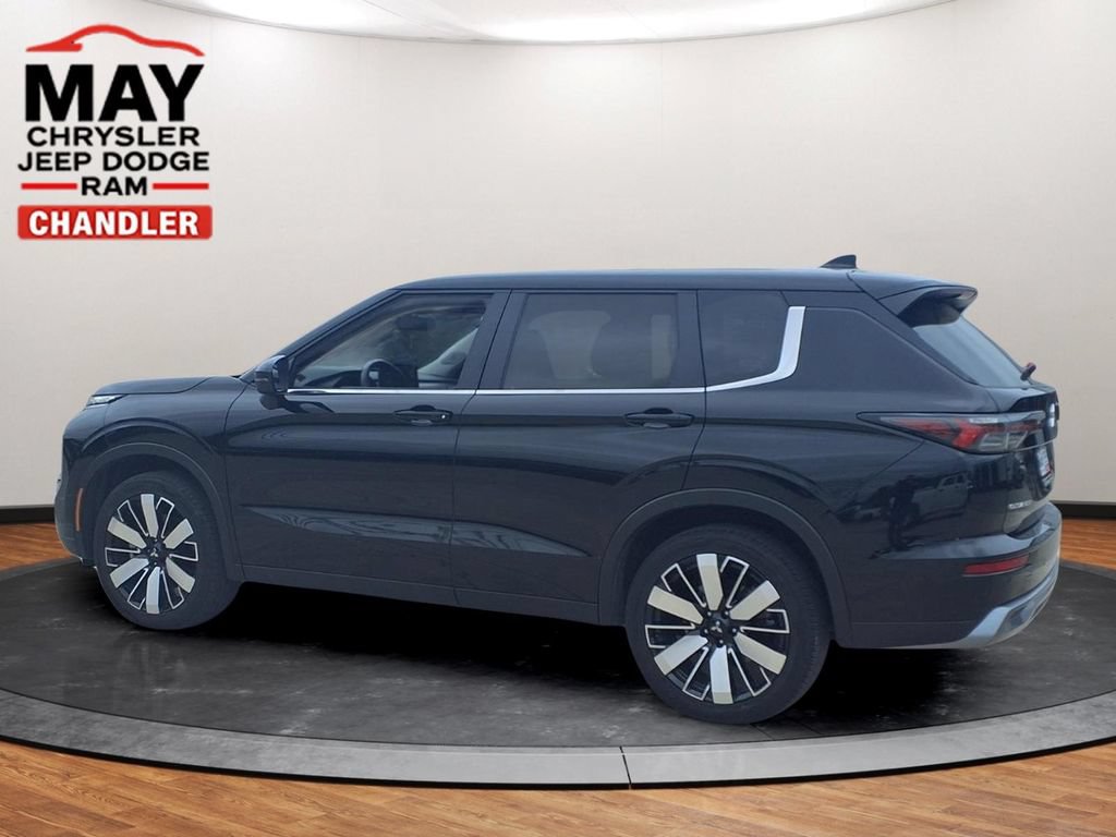Used 2025 Mitsubishi Outlander SE FWD image 20