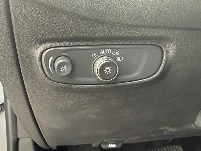 Certified 2024 Chevrolet Equinox LT FWD image 23
