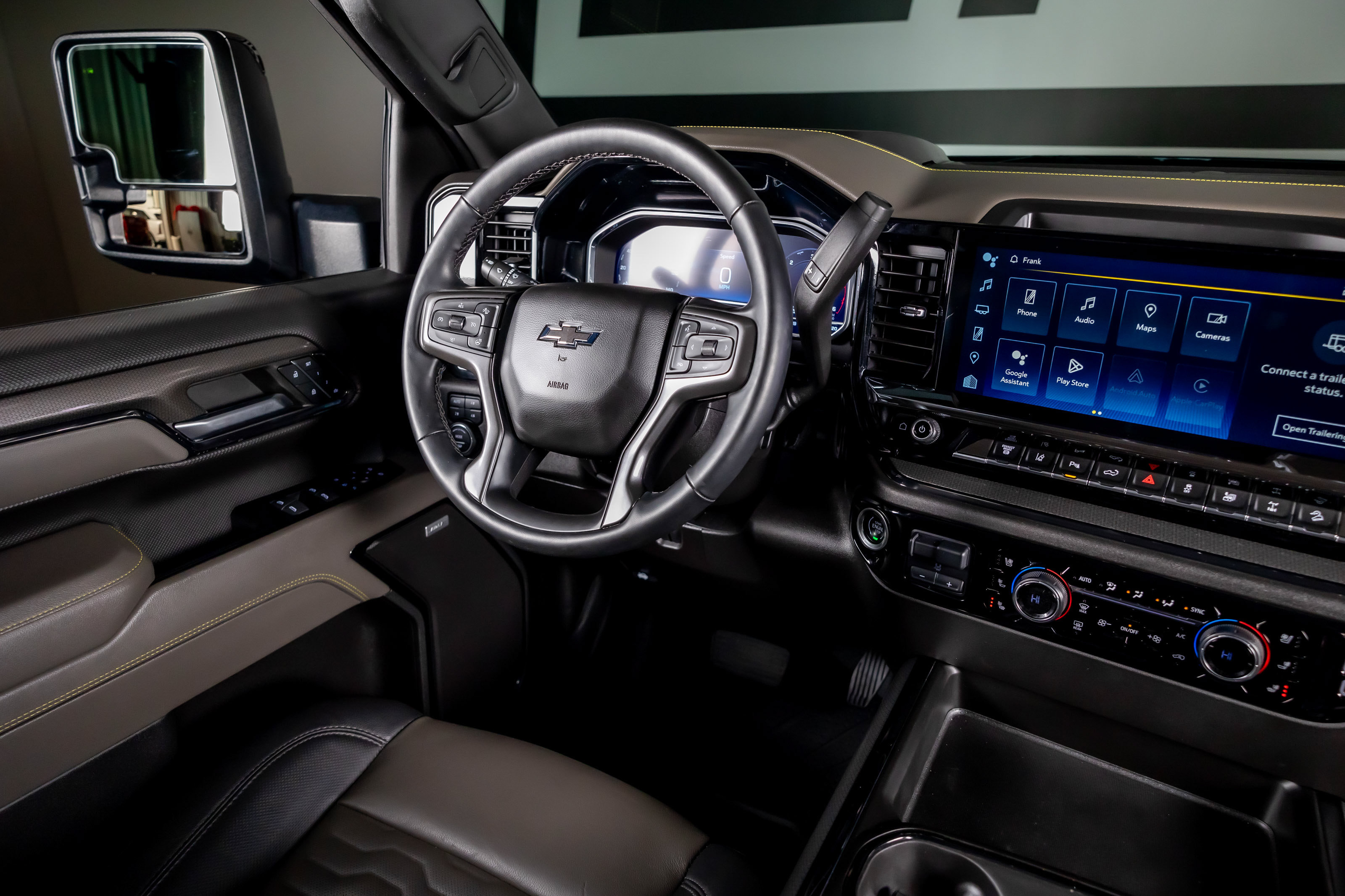 Used 2024 Chevrolet Silverado 2500 ZR2 w/ Technology Package AWD/4WD image 7