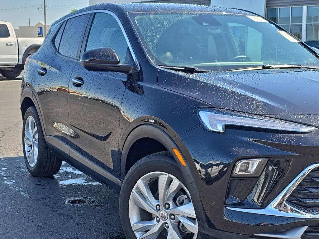 Used 2025 Buick Encore GX Preferred FWD image 3