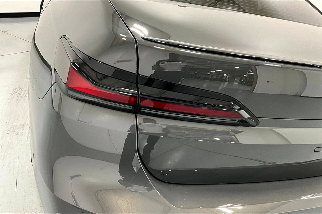New 2026 BMW 740i RWD image 31