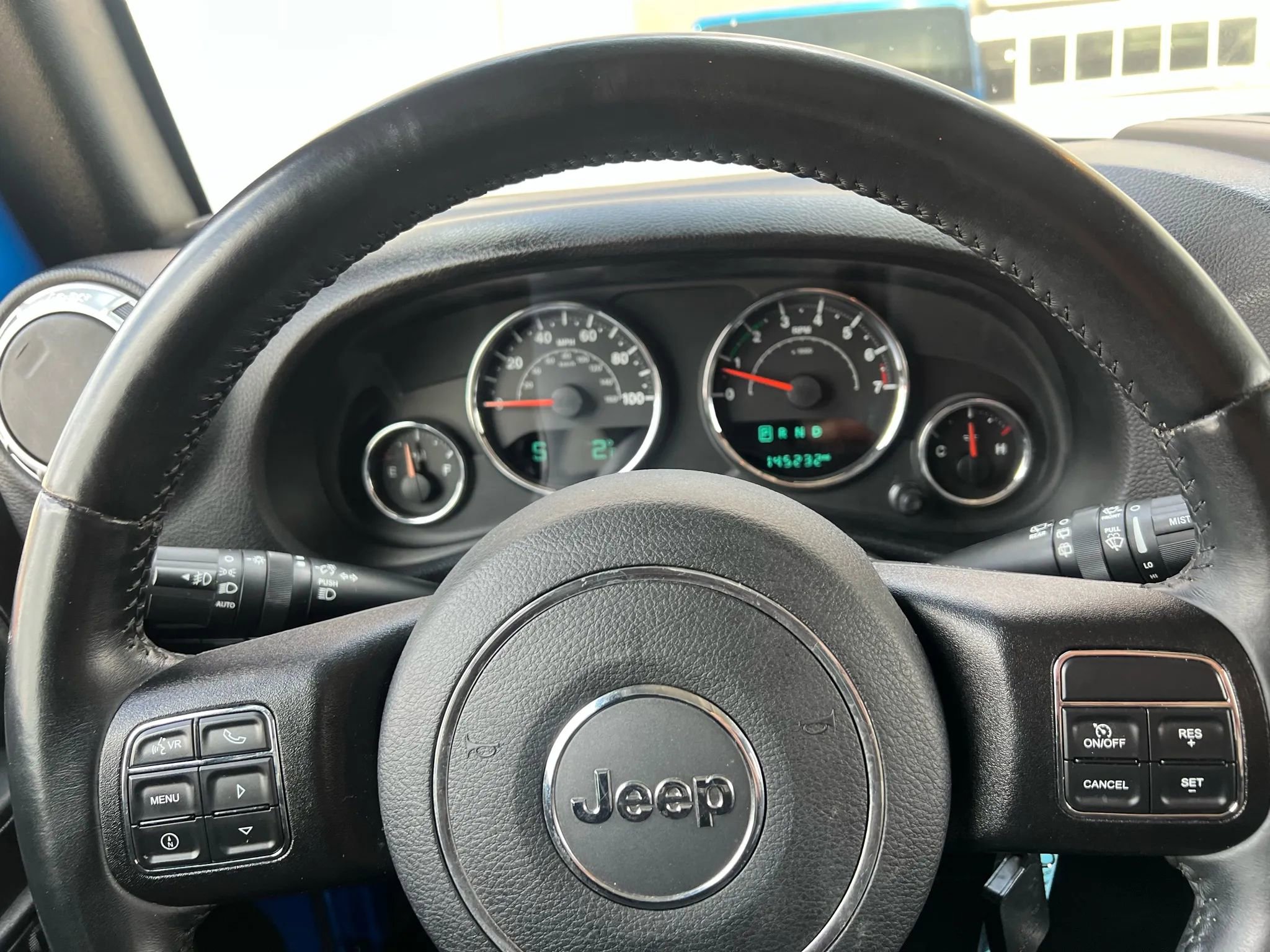 Used 2016 Jeep Wrangler Unlimited Rubicon w/ Connectivity Group image 37