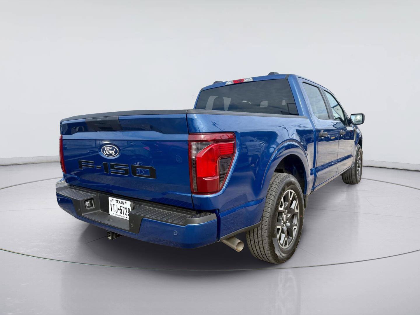 Used 2024 Ford F150 STX RWD image 3