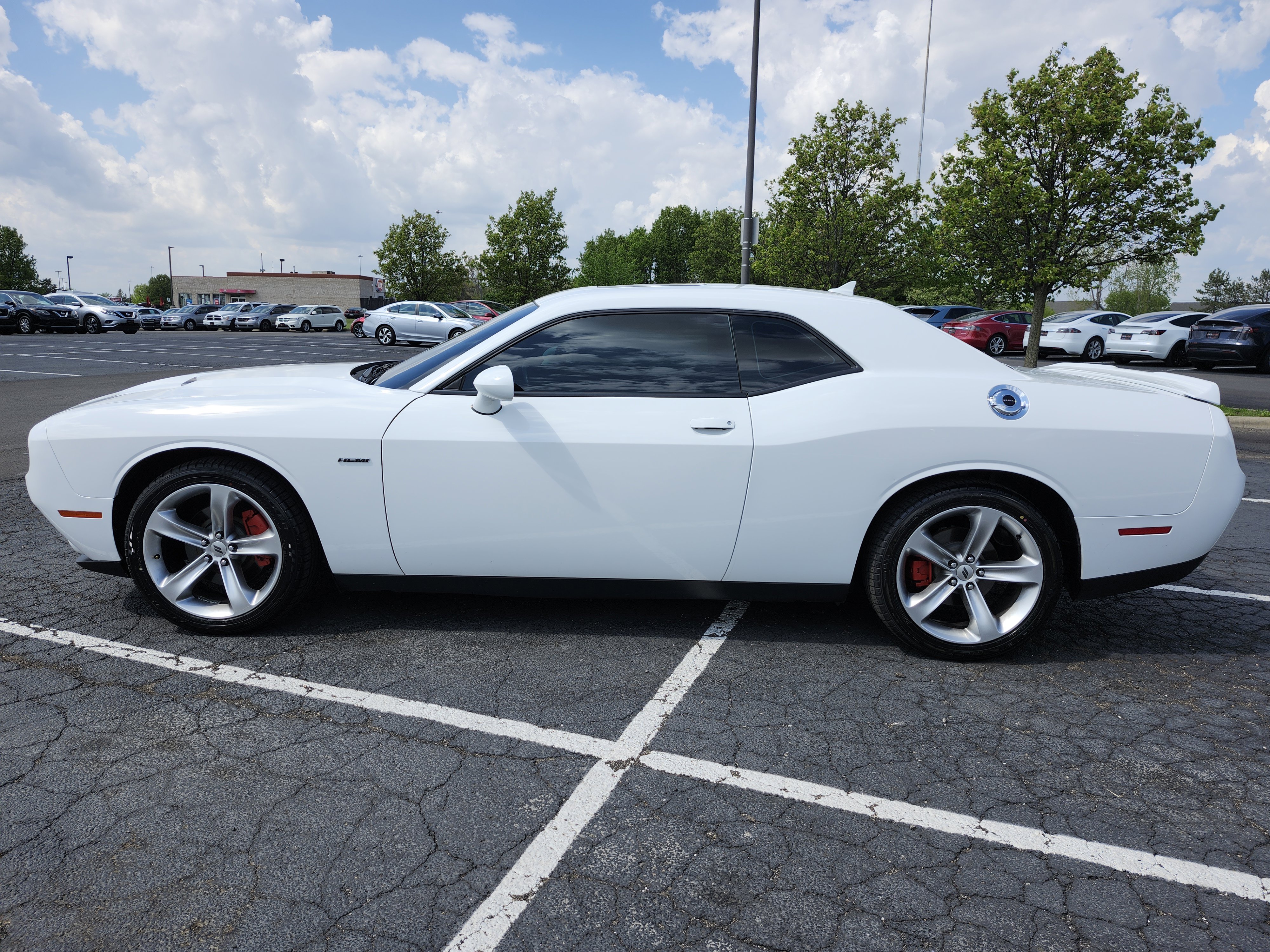 Used 2018 Dodge Challenger R/T w/ Sound Group RWD image 16