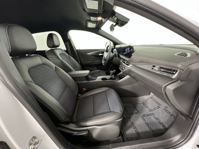 Certified 2024 Buick Envista Preferred image 28