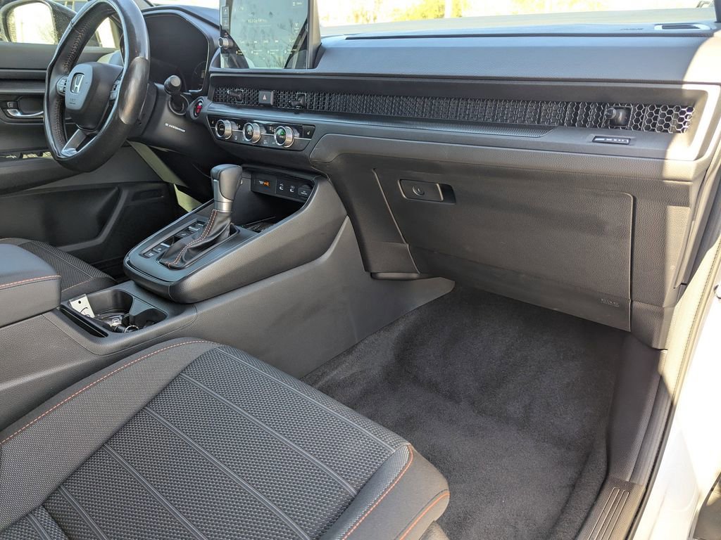 Used 2026 Honda CR-V Sport image 8