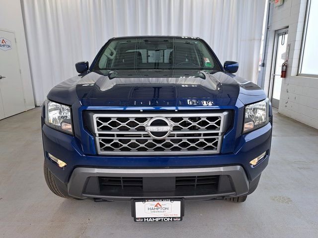 Used 2022 Nissan Frontier SV image 3