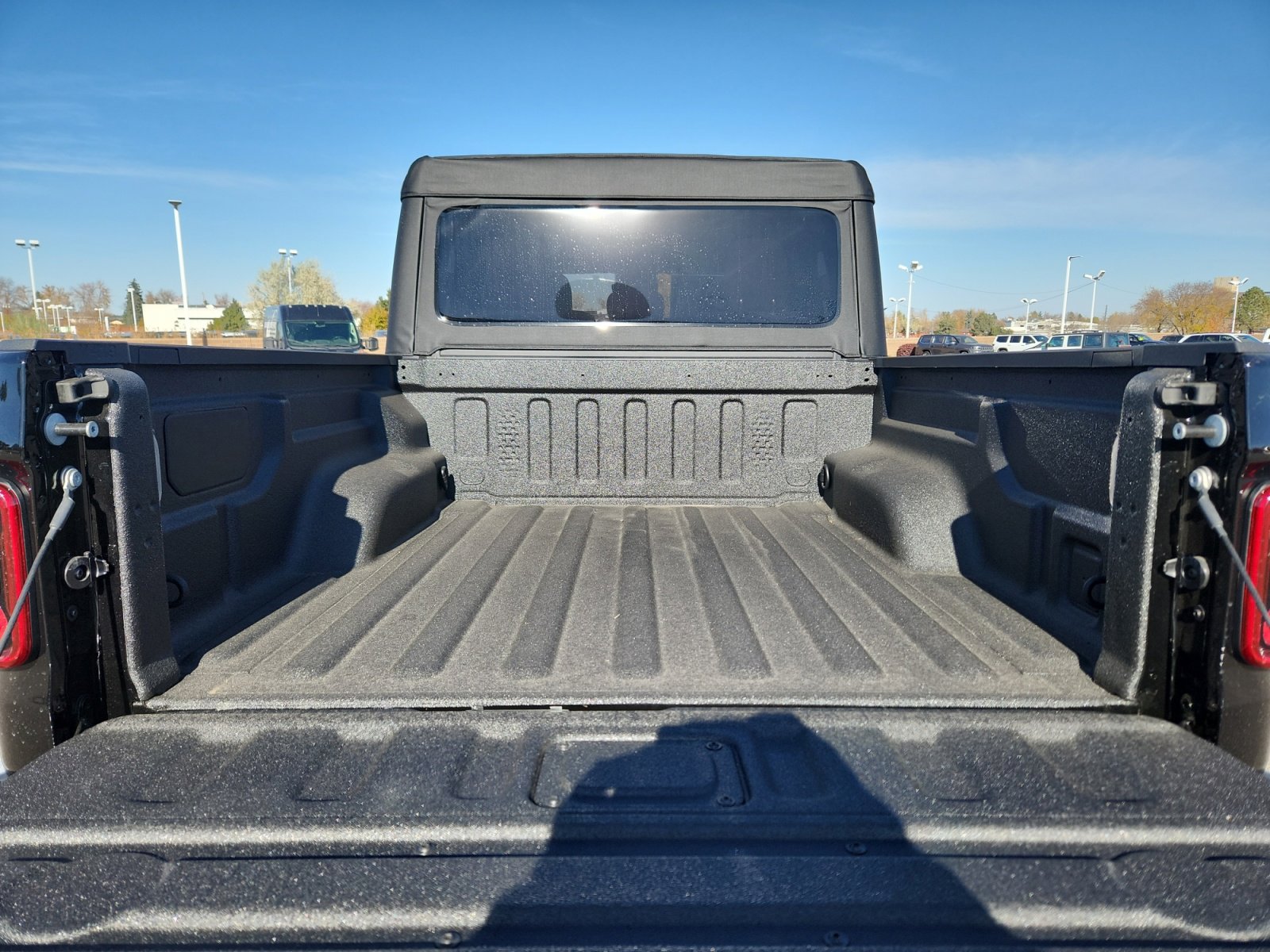 New 2025 Jeep Gladiator Willys AWD/4WD image 35