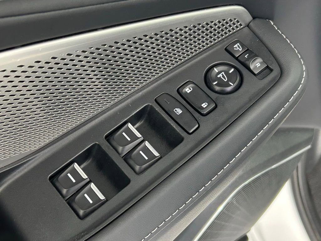 Used 2023 Acura MDX SH-AWD w/ Technology Package image 38