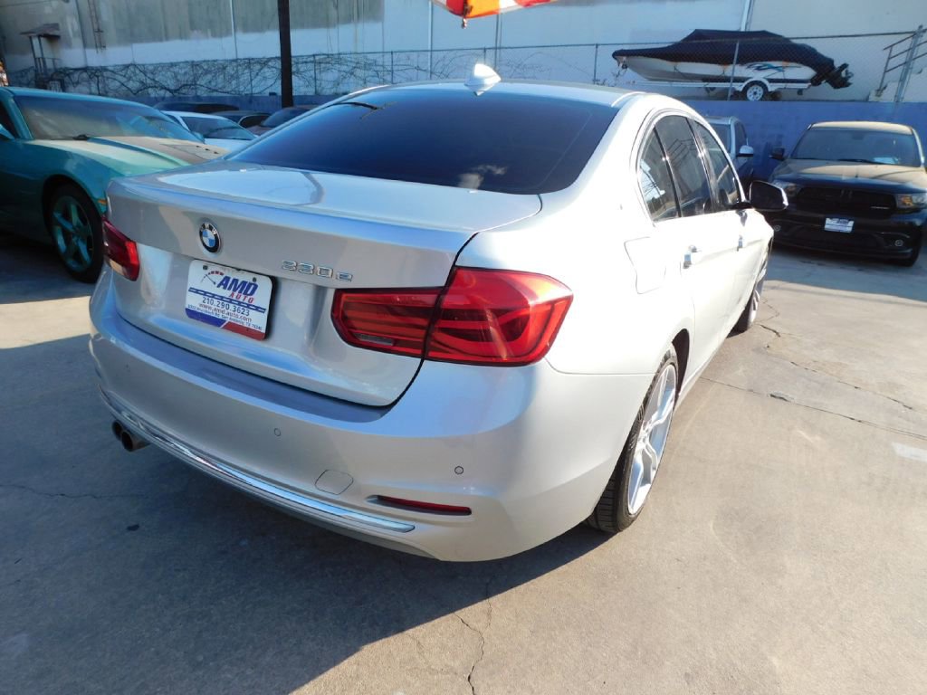 Used 2017 BMW 330e RWD image 7