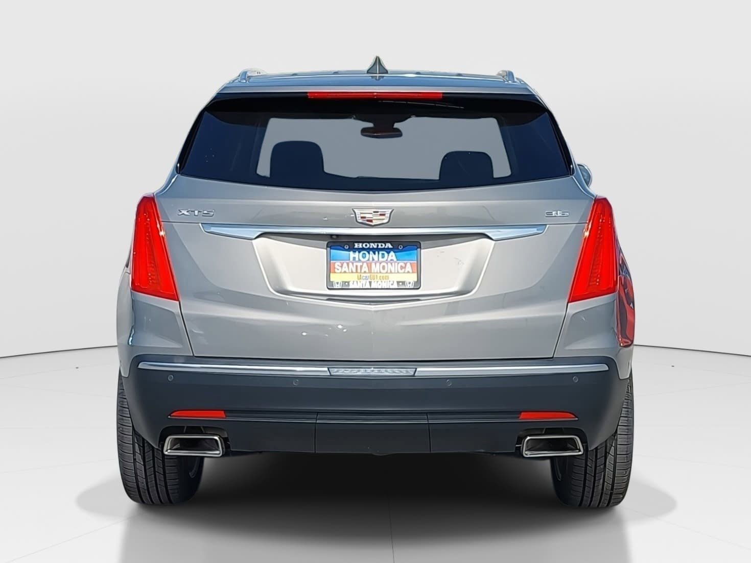 Used 2019 Cadillac XT5 Premium Luxury w/ Driver Assist Package image 6