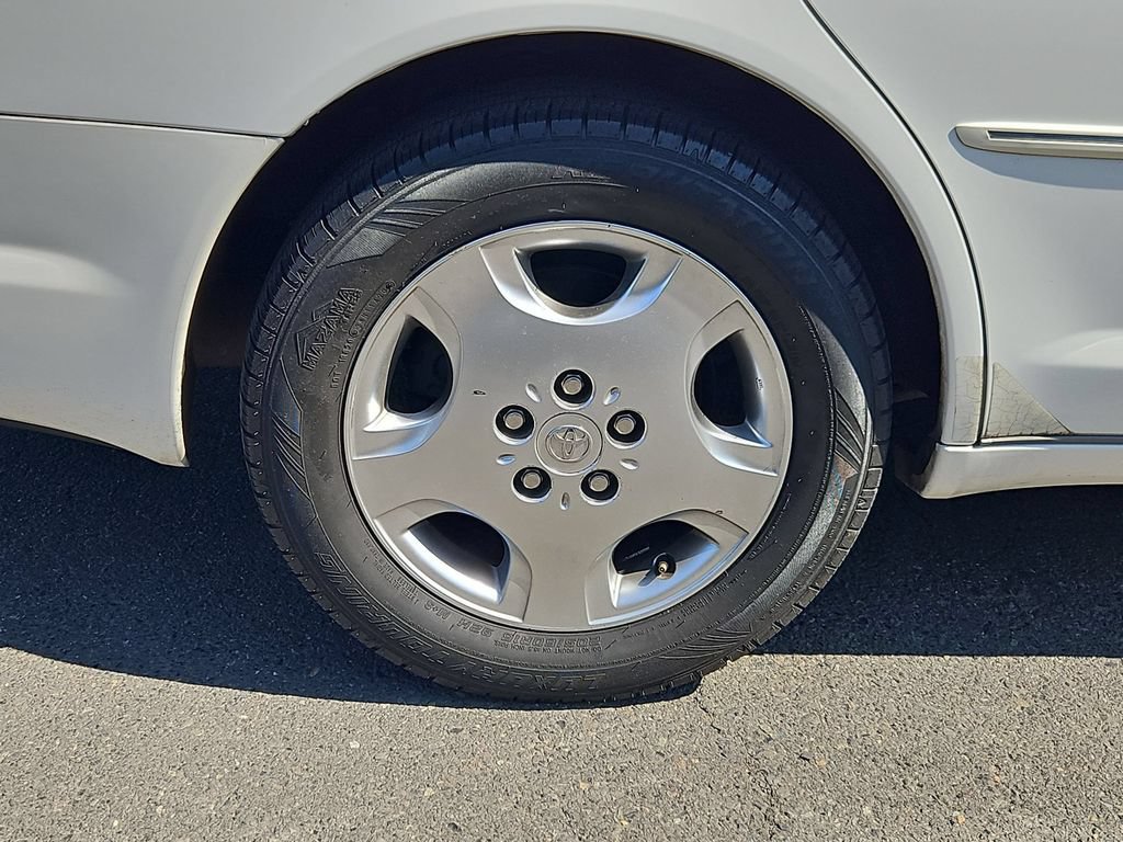 Used 2004 Toyota Avalon XLS FWD image 9