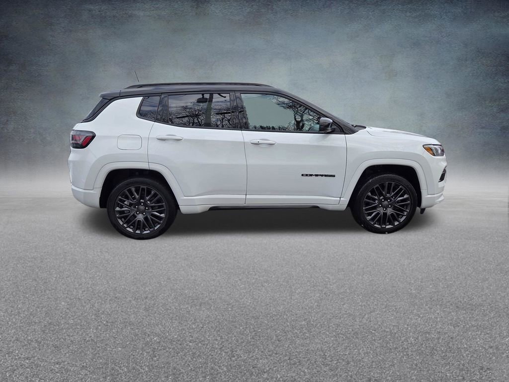 Used 2022 Jeep Compass High Altitude AWD/4WD image 9