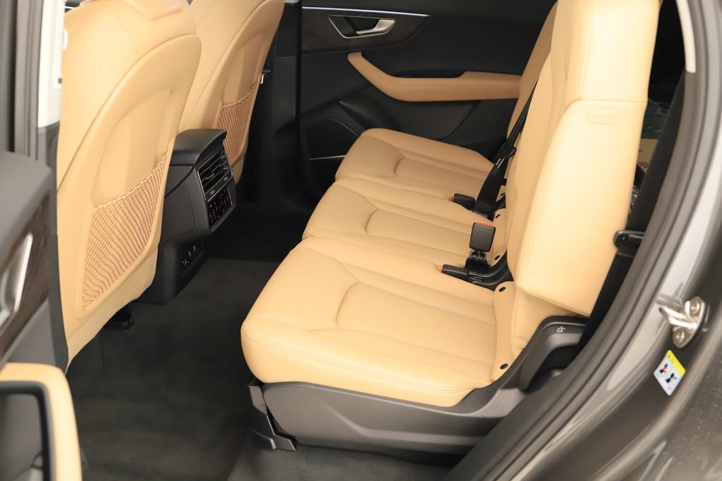 New 2026 Audi Q7 2.0T Premium AWD/4WD image 28
