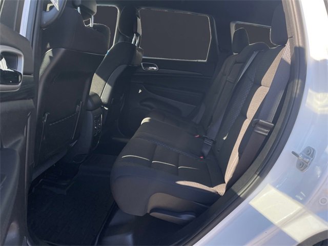 Used 2020 Jeep Grand Cherokee Laredo image 13