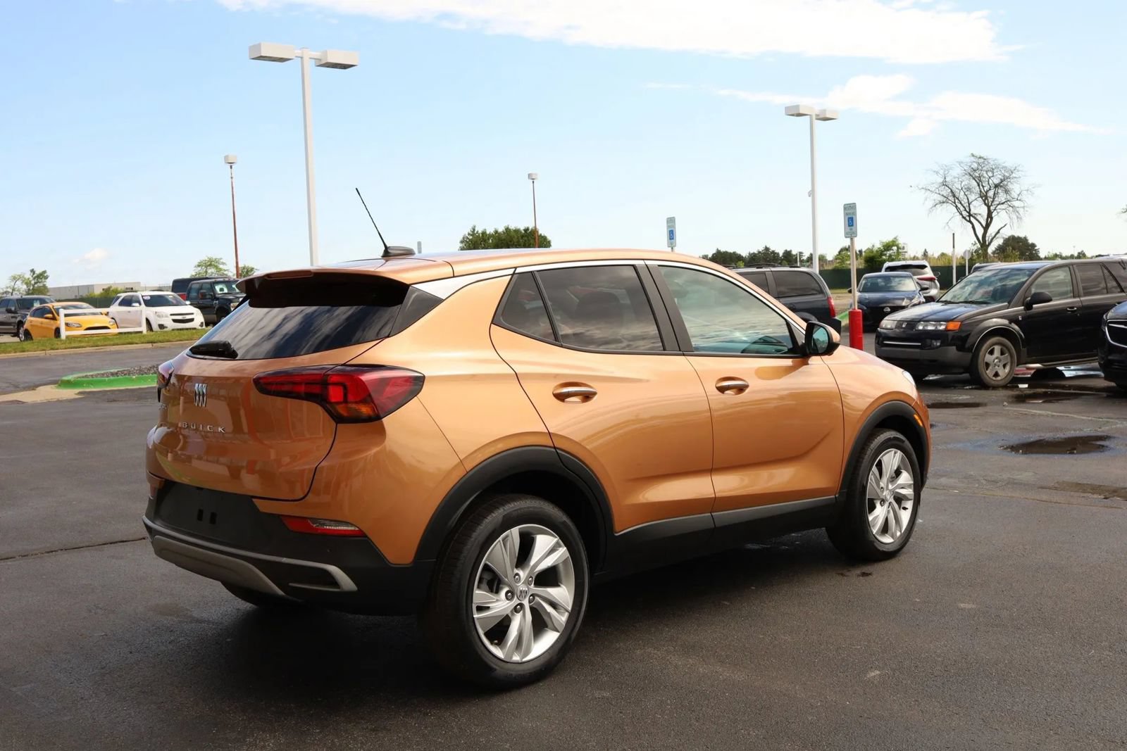 Used 2025 Buick Encore GX Preferred w/ Advanced Technology Package AWD/4WD image 5