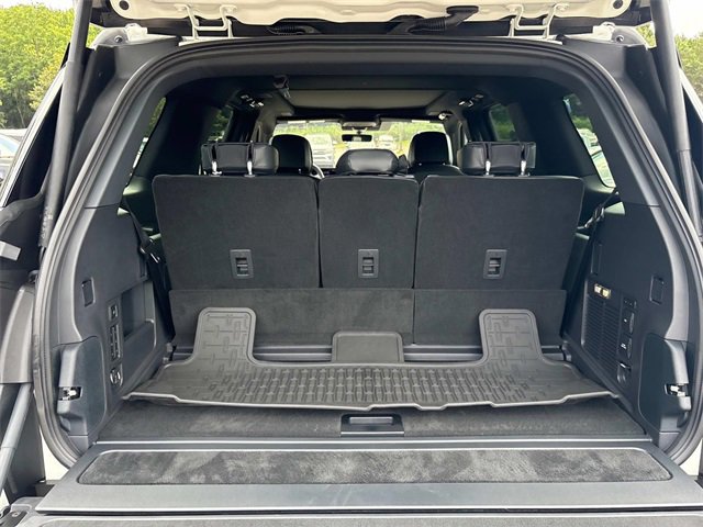 New 2025 Lincoln Navigator Reserve w/ Jet Appearance Package image 12