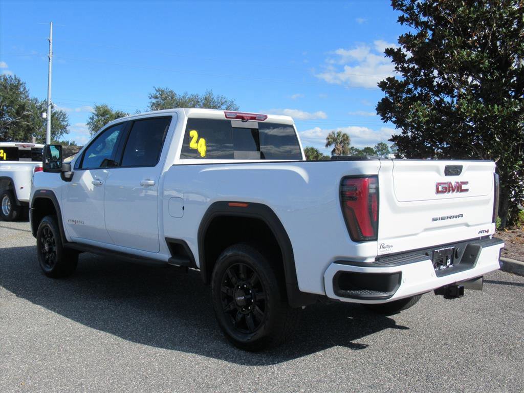 Used 2024 GMC Sierra 2500 AT4 w/ AT4 Premium Plus Package image 4