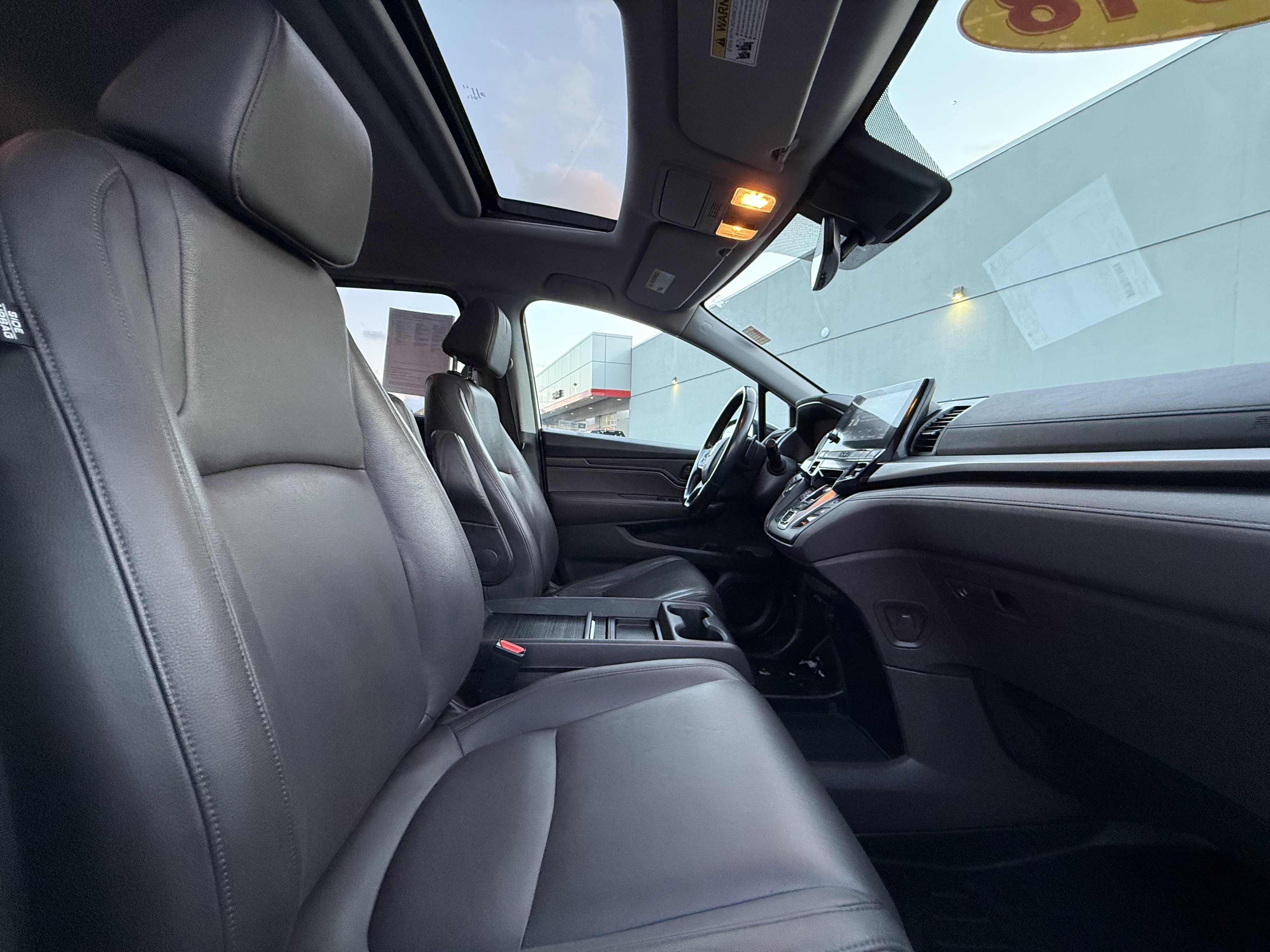 Used 2018 Honda Odyssey EX-L image 37