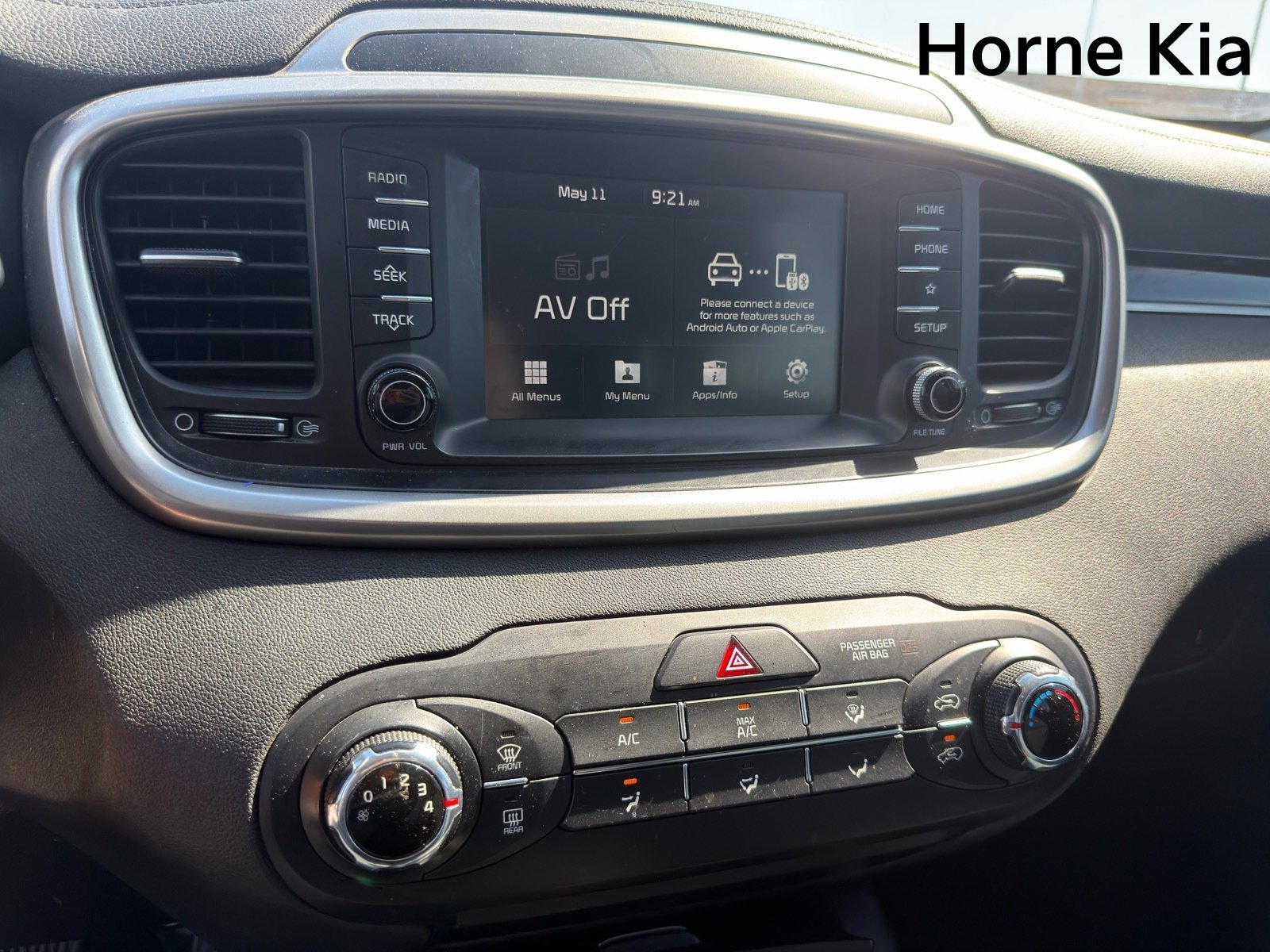 Used 2019 Kia Sorento L FWD image 17