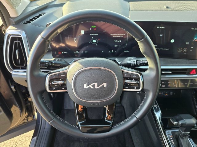 Used 2025 Kia Sorento SX AWD/4WD image 20