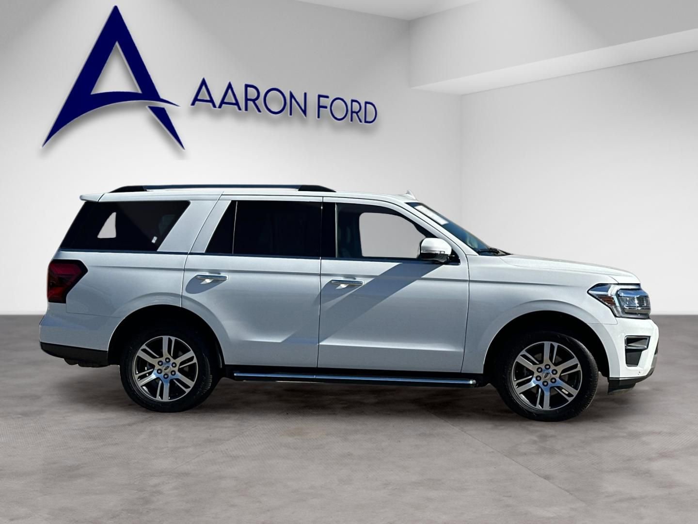 Used 2023 Ford Expedition Limited image 6