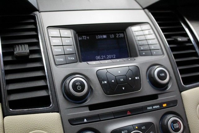 Used 2014 Ford Taurus SEL FWD image 26