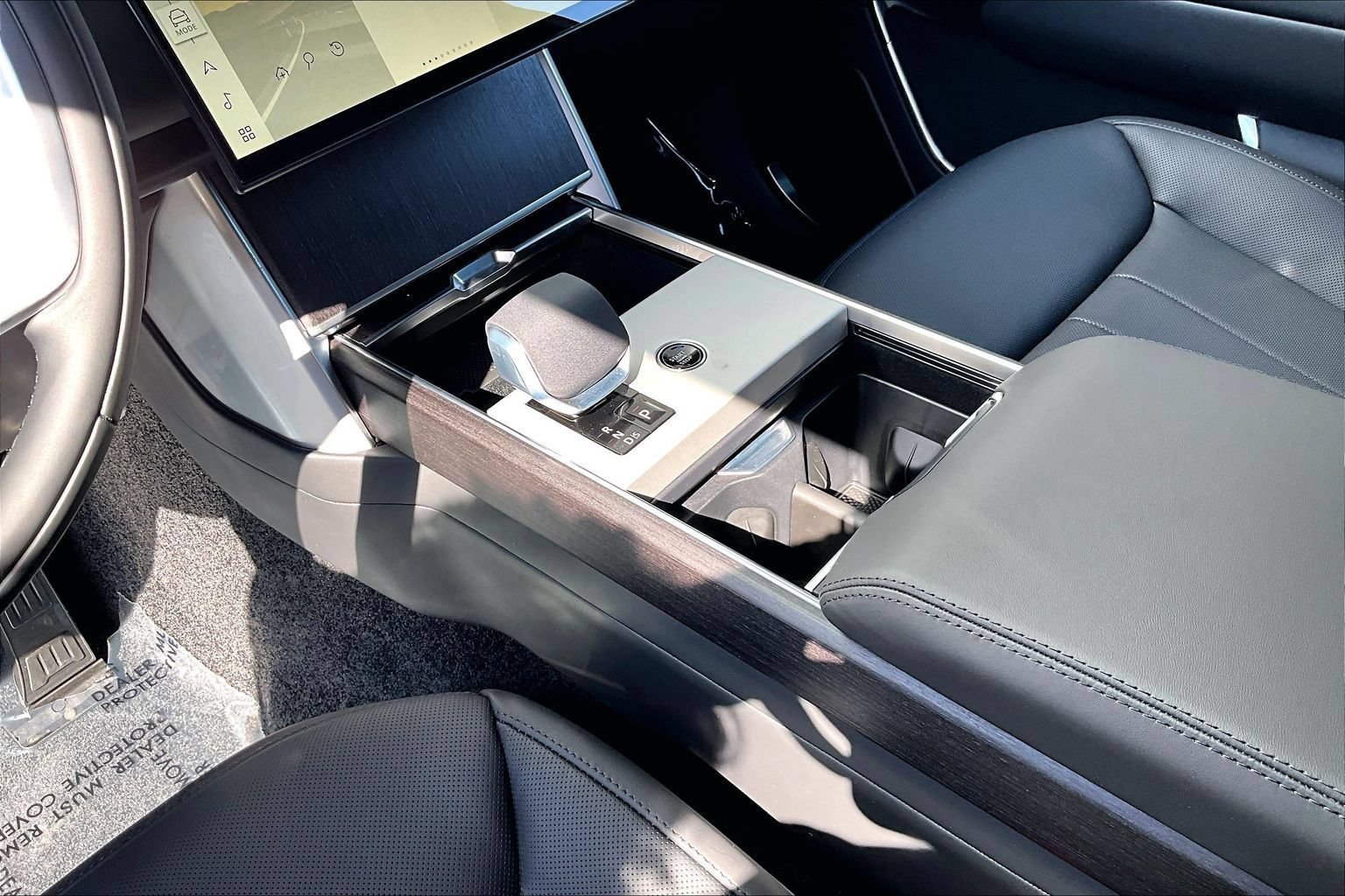 New 2026 Land Rover Range Rover SE AWD/4WD image 8