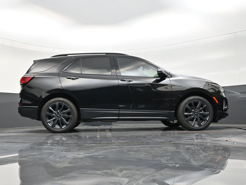 Used 2022 Chevrolet Equinox RS w/ RS Leather Package FWD image 26
