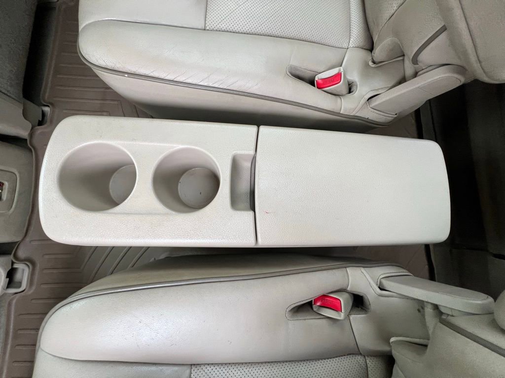 Used 2011 Nissan Quest LE FWD image 23