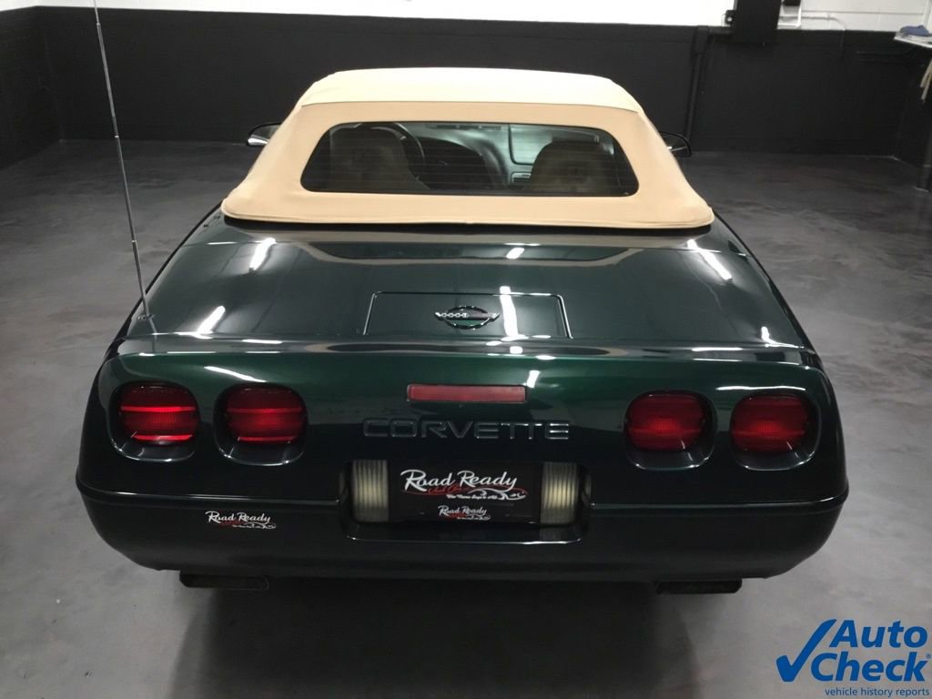 Used 1995 Chevrolet Corvette Convertible RWD image 20
