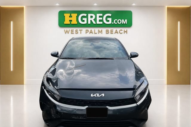 Used 2022 Kia Forte LXS w/ LXS Technology Package FWD image 7