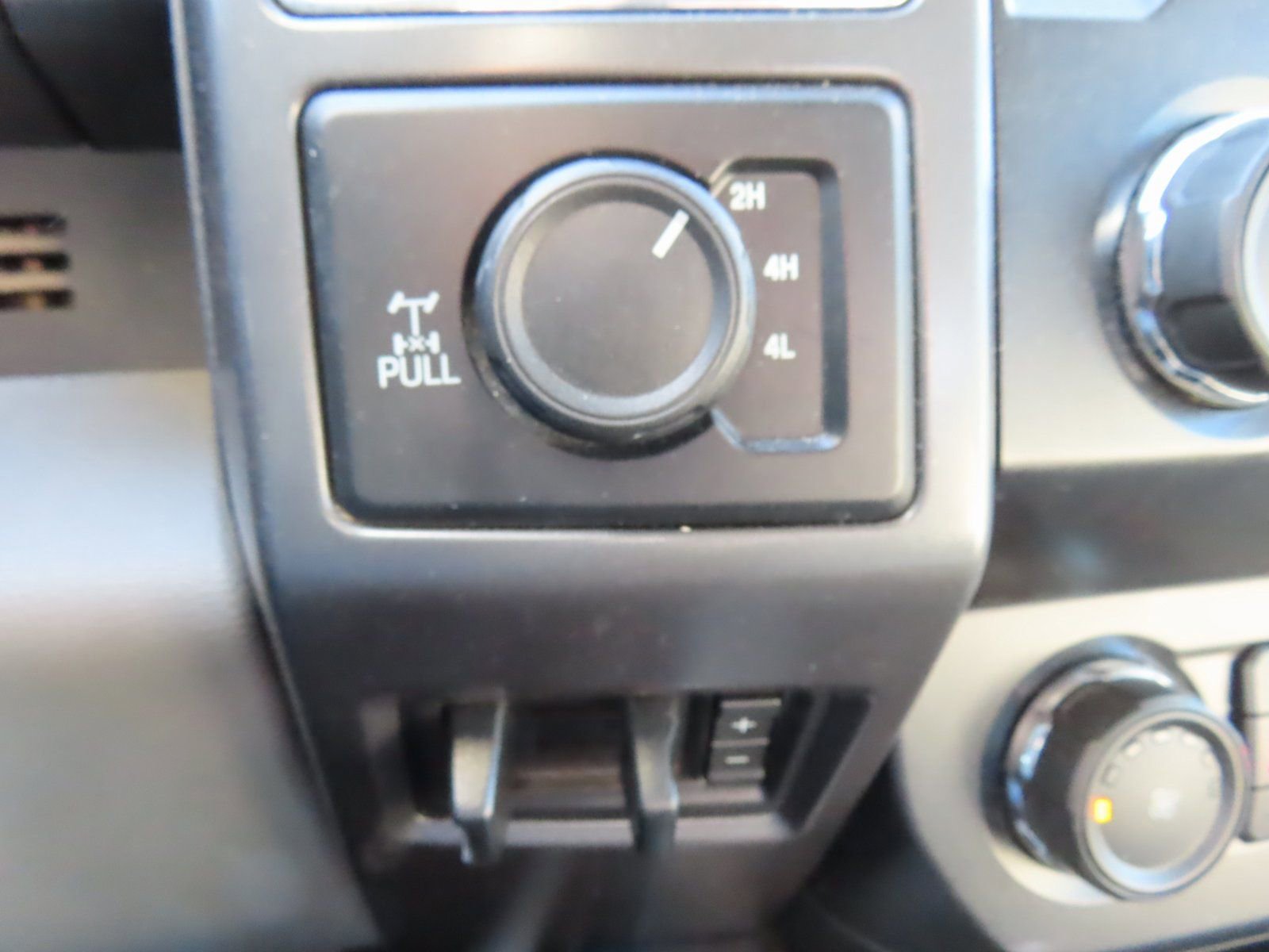 Used 2022 Ford F250 XLT w/ XLT Premium Package image 26