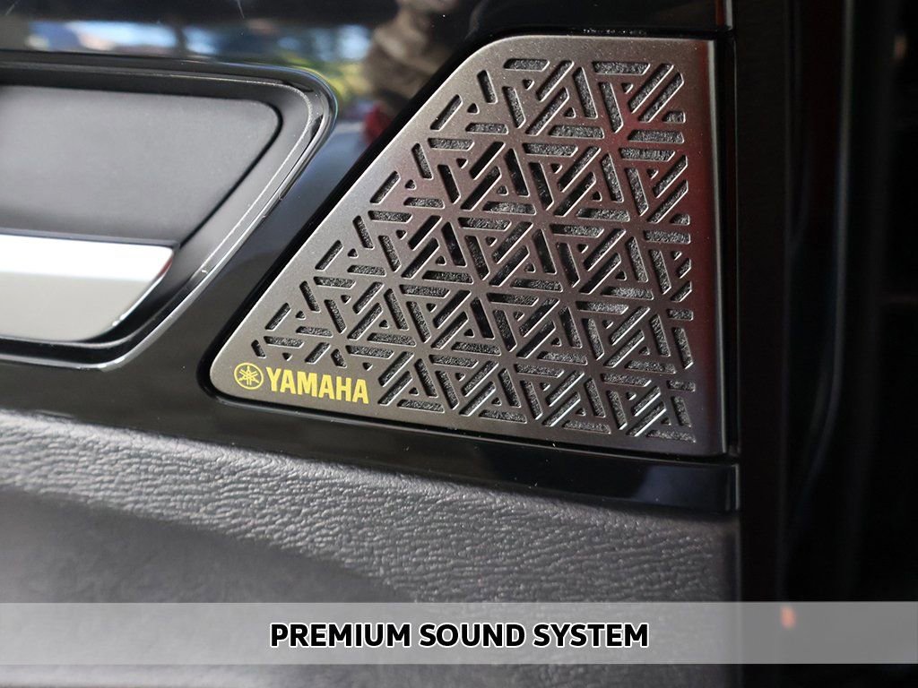 New 2025 Mitsubishi Outlander SEL image 5