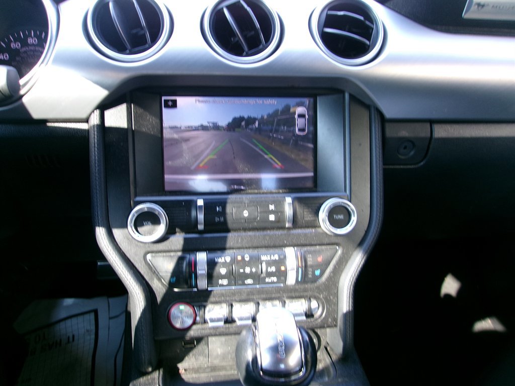 Used 2019 Ford Mustang Premium image 17