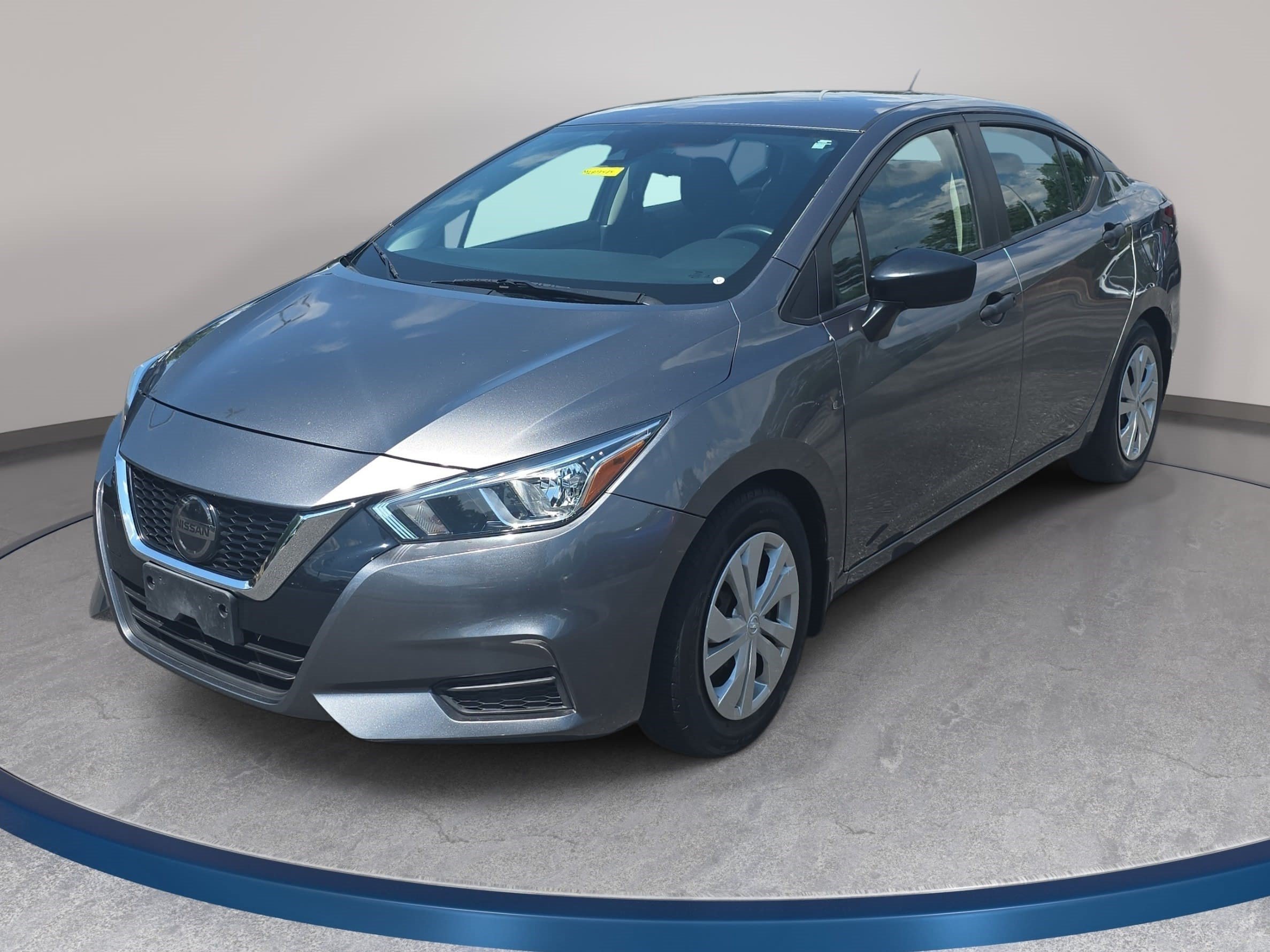 Used 2021 Nissan Versa S FWD image 1