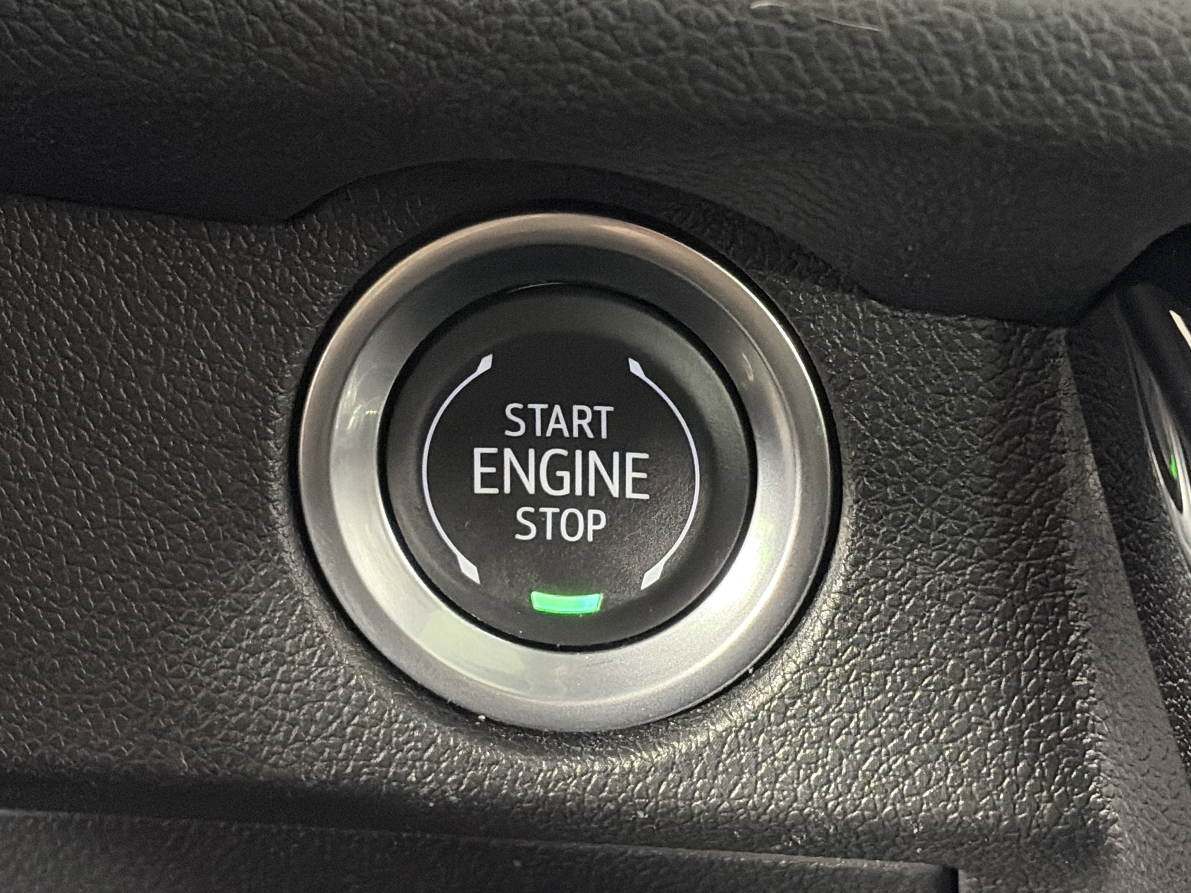 Used 2024 Chevrolet Traverse RS AWD/4WD image 31