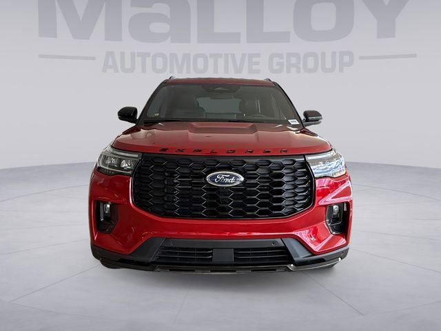 Certified 2025 Ford Explorer ST-Line AWD/4WD image 8