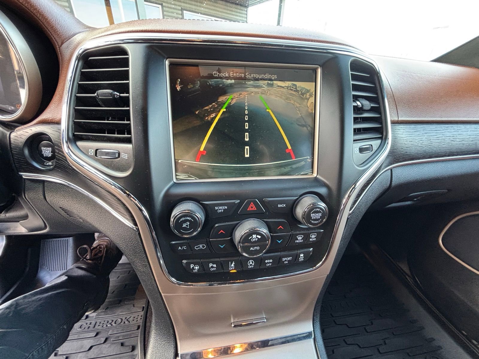 Used 2017 Jeep Grand Cherokee Summit image 19