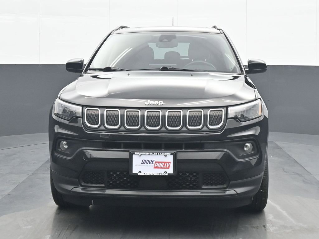 Used 2022 Jeep Compass Latitude w/ Sun and Sound Group image 1