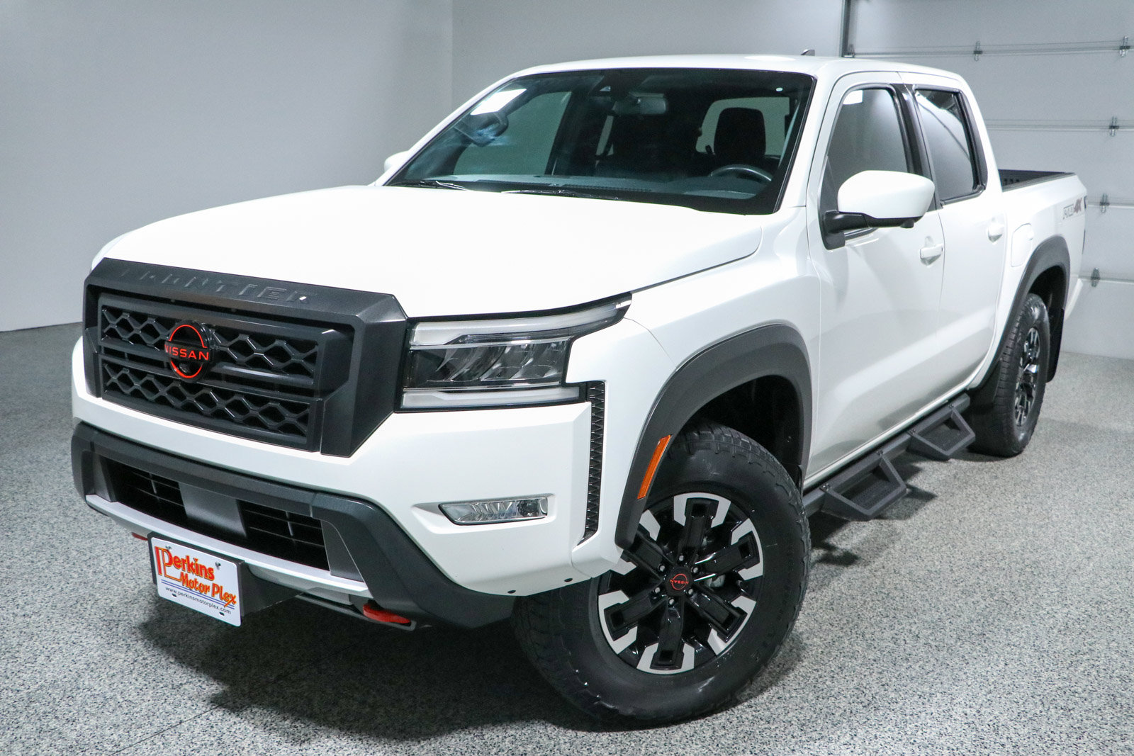 Used 2023 Nissan Frontier PRO-4X w/ Pro Convenience Package AWD/4WD image 33