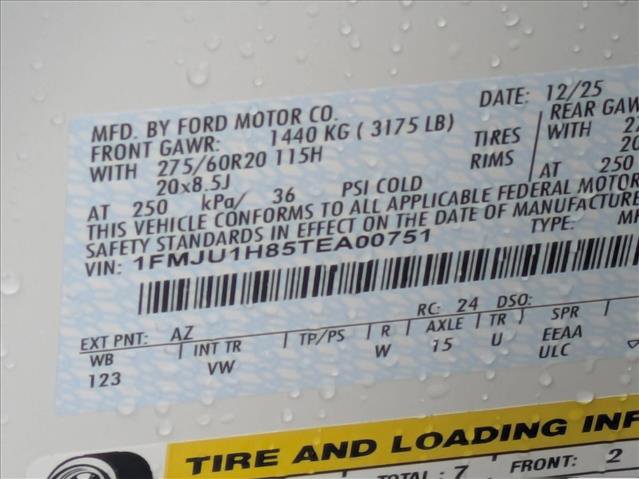 New 2026 Ford Expedition Active image 18