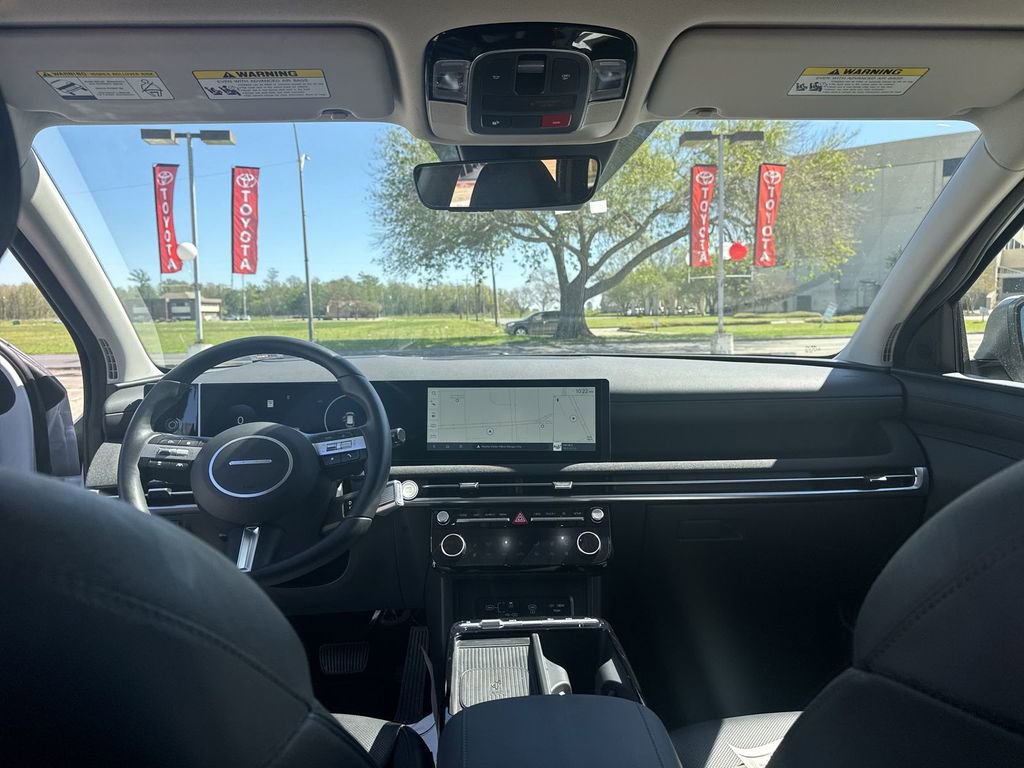 Used 2025 Hyundai Tucson Limited image 30