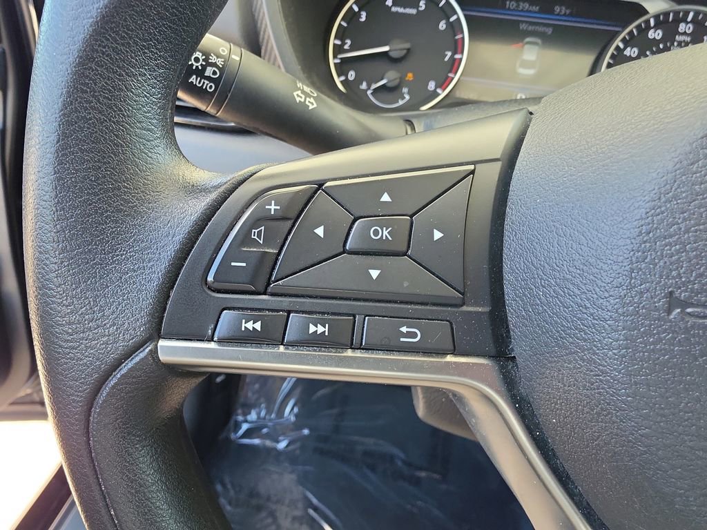 Used 2024 Nissan Sentra SV FWD image 19