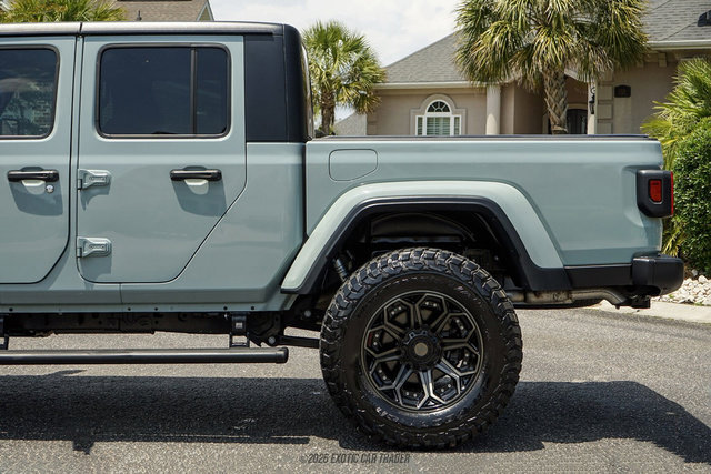 Used 2023 Jeep Gladiator Sport AWD/4WD image 5