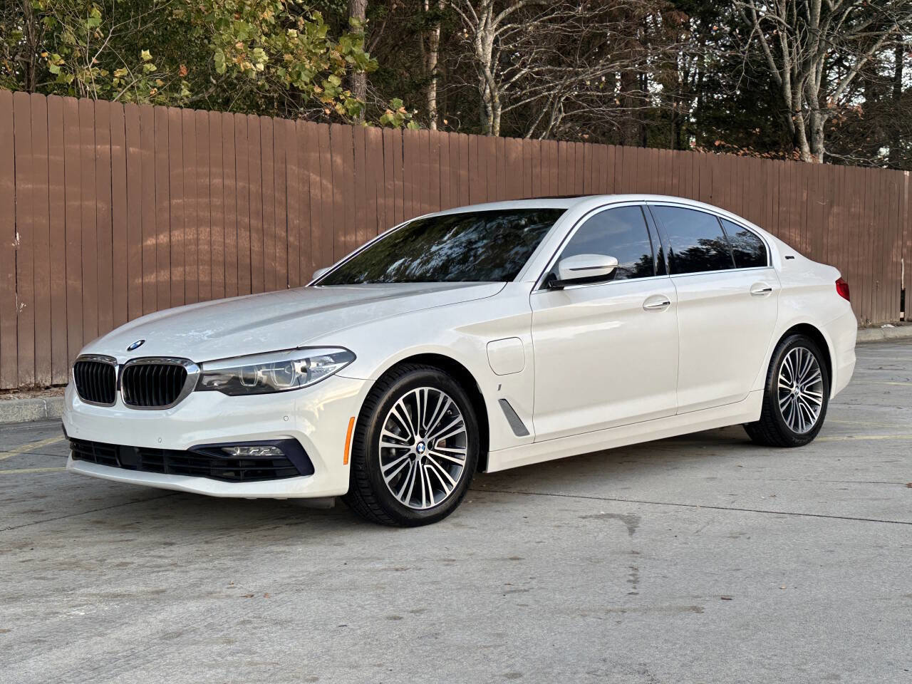 Used 2018 BMW 530e 530e iPerformance 4dr Sedan RWD image 1