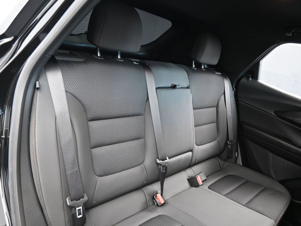 Used 2023 Chevrolet TrailBlazer RS w/ Convenience Package image 39