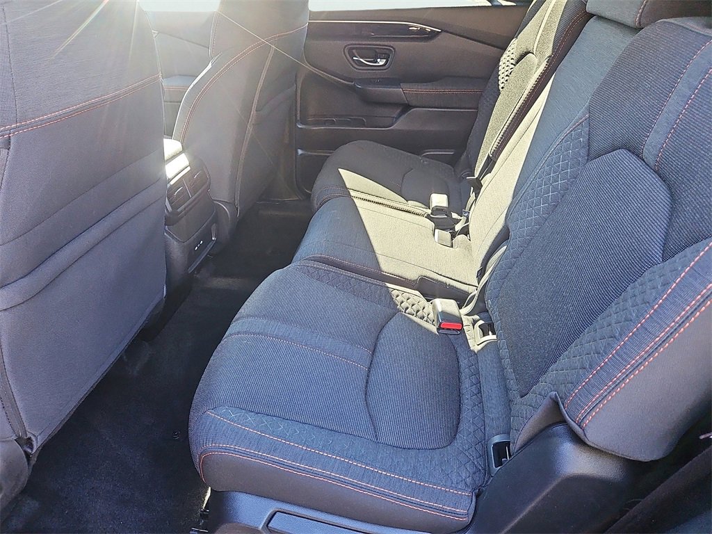 Certified 2025 Honda Pilot Sport image 29