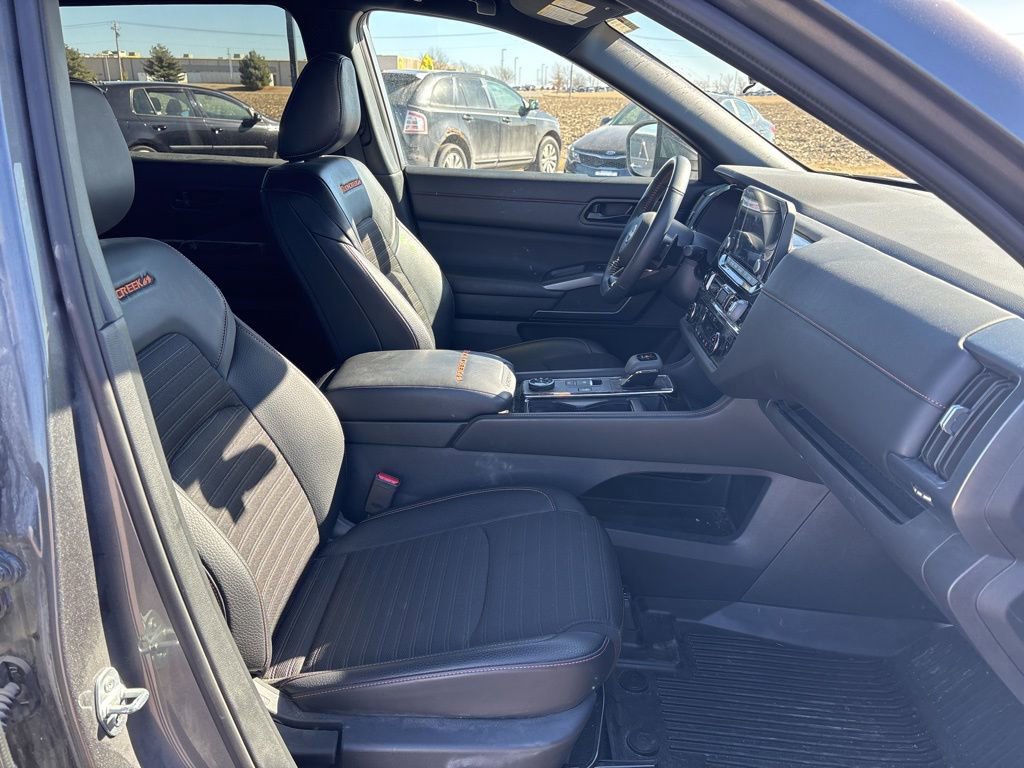 Used 2024 Nissan Pathfinder Rock Creek image 18